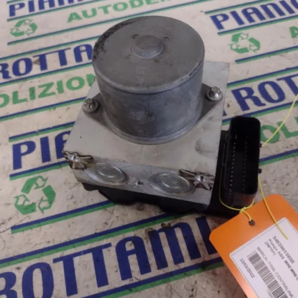 Pompa Abs Mini Countryman 2014