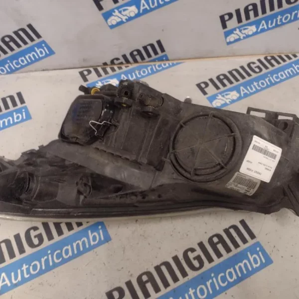 Faro / Proiettore Anteriore Destro Opel corsa D