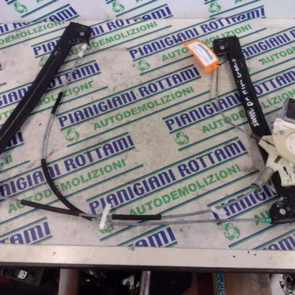 Alzavetro Anteriore Destro Cabrio Mini One 2005