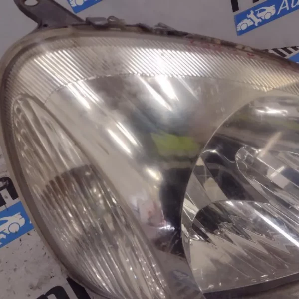 Faro Anteriore Destro Toyota Yaris 2004