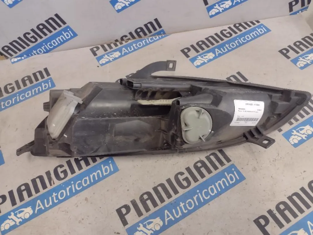 Faro Anteriore Destro Mitsubishi Colt 2007