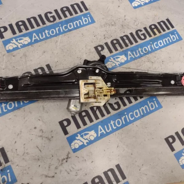 Motorino Alzavetro Anteriore Sinistro Fiat 500L 2012 – 2020