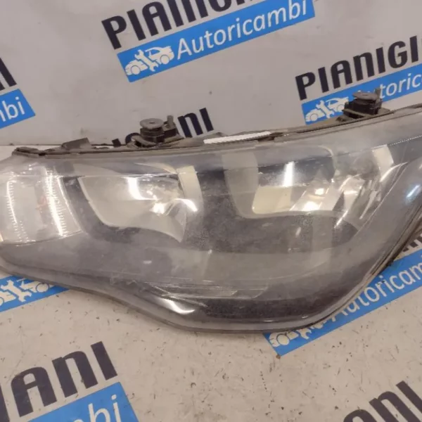 Faro / Proiettore Anteriore Destro Audi A1 2012