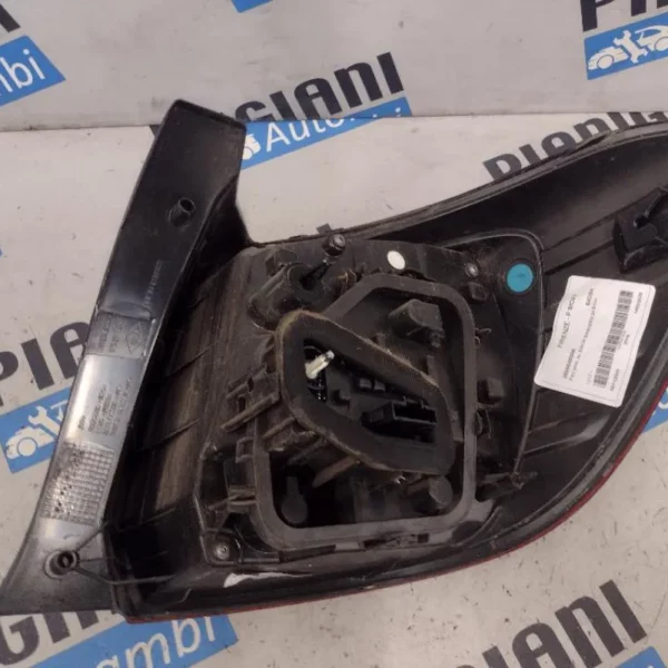 Faro / Fanale Posteriore Sinistro Dacia Sandero 2017 – 2020
