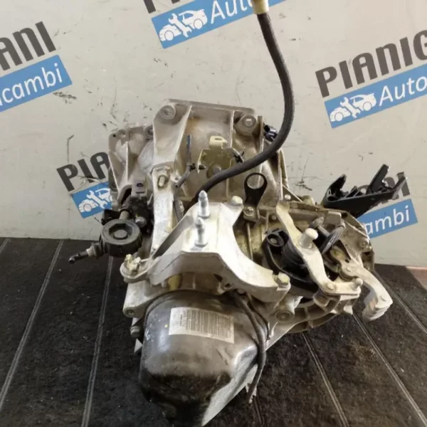 Cambio Dacia Sandero B4DB4