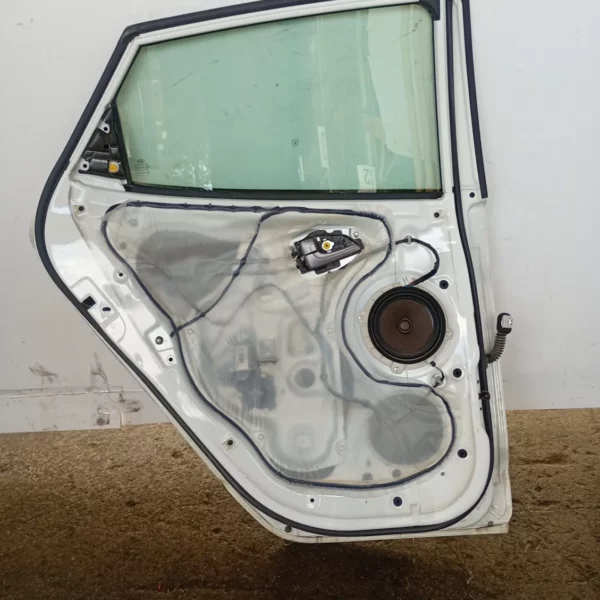 Porta posteriore sinistra sinistra Hyundai Ix35 (2010 – 2015) 1.7 85 KW diesel D4FD