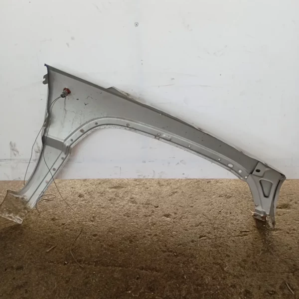 Parafango anteriore sinistra Jeep Cherokee (2001 – 2004) K55177101AE 45RFE