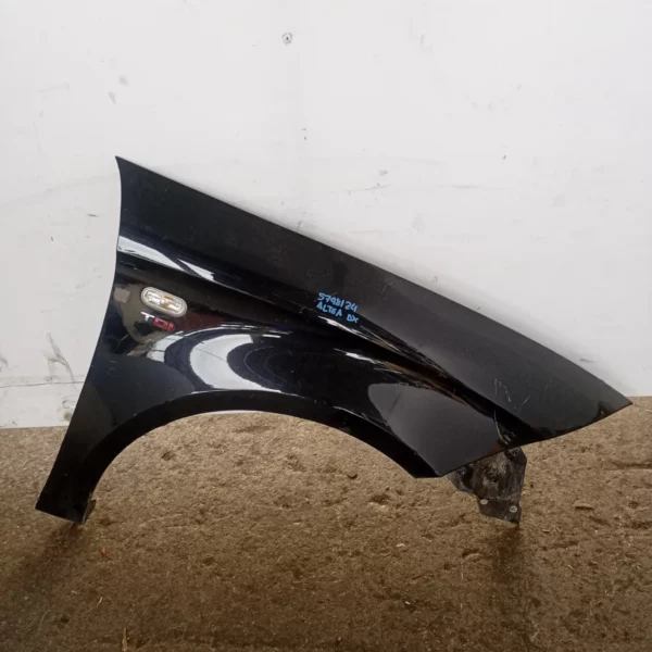 Parafango anteriore destra Seat Altea (2004 – oggi) 2.0 103 KW diesel 5P0821022A BKD