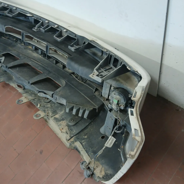 Paraurti anteriore Land Rover Range Rover Sport (2010 – 2013) 3.0 180 KW diesel LR015076 306DT