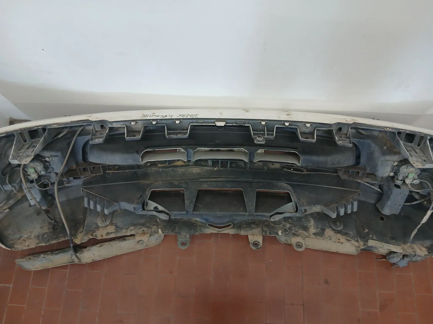 Paraurti anteriore Land Rover Range Rover Sport (2010 – 2013) 3.0 180 KW diesel LR015076 306DT