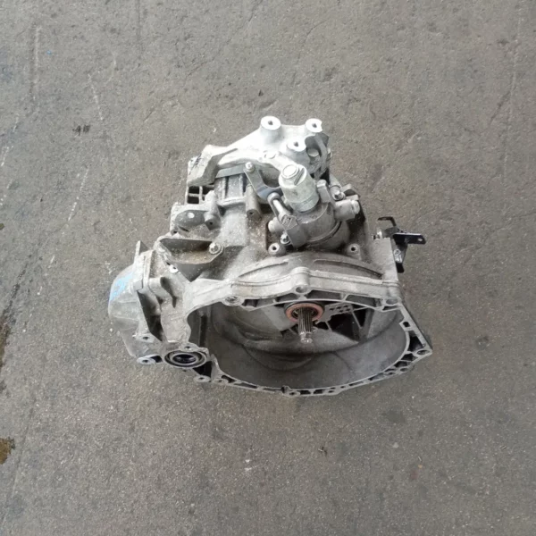 Cambio completo Opel Astra (2009 – 2018) 1.7 81 KW diesel 55584337 A17DTR