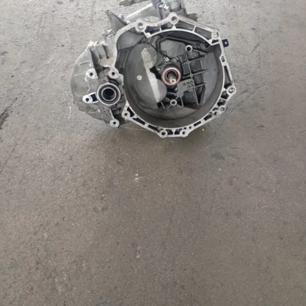 Cambio completo Opel Astra (2009 – 2018) 1.7 81 KW diesel 55584337 A17DTR