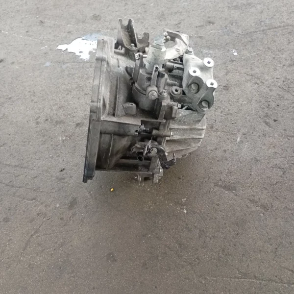 Cambio completo Opel Astra (2009 – 2018) 1.7 81 KW diesel 55584337 A17DTR