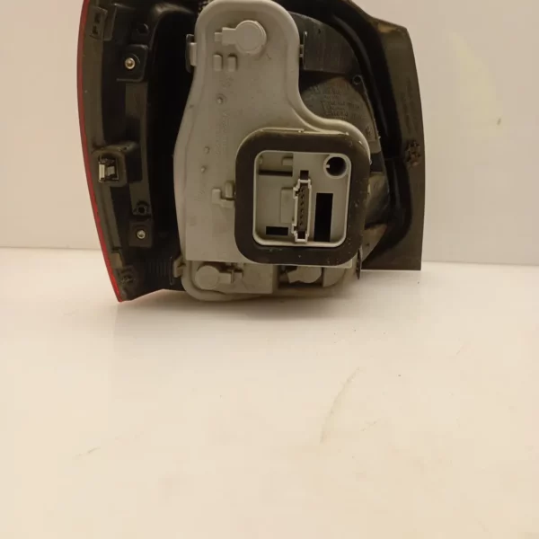 Faro posteriore destra Volkswagen Polo (2009 – 2014) 1.2 51 KW benzina 6R0945096AH CGP