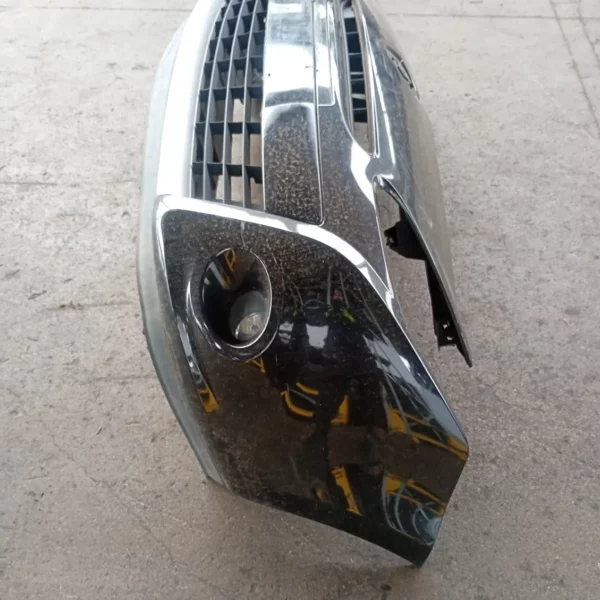 Paraurti anteriore Renault Clio 3a Serie (2009 – oggi) 1.1 76 KW benzina 7701479266 D4F H7