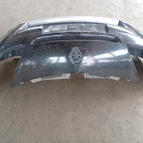 Paraurti anteriore Renault Clio 3a Serie (2009 – oggi) 1.1 76 KW benzina 7701479266 D4F H7