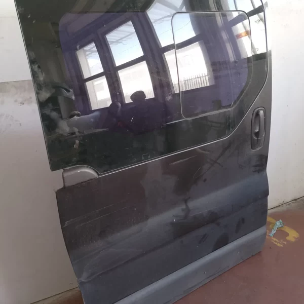 Porta scorrevole post. destra Renault Trafic (2001 – 2006) 1.9 74 KW diesel 8200005606 F9Q U7