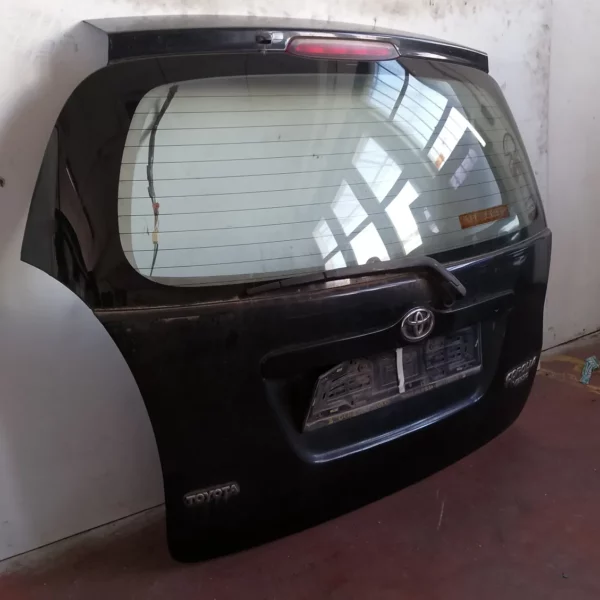 Portellone post. Toyota Corolla Verso (2002 – 2004) 1.6 81 KW benzina 670051F751 3ZZ FE