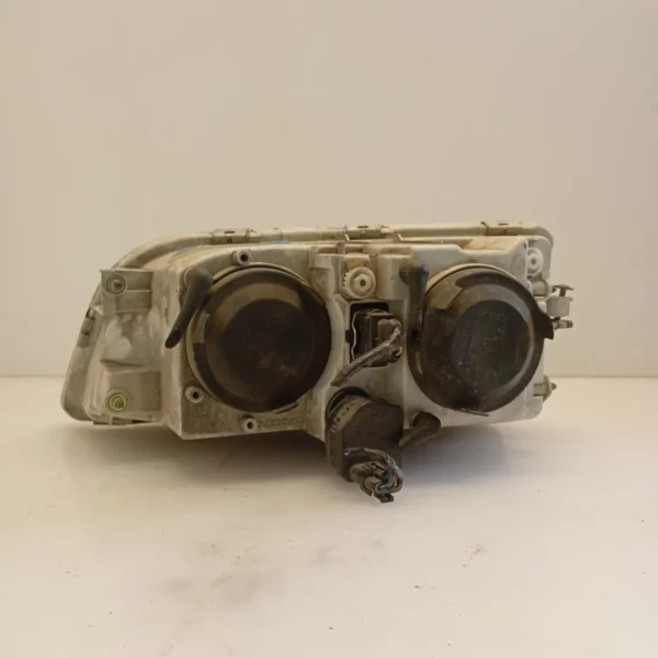 Faro ant. destra Volvo V40 (2000 – 2004) 1.9 85 KW diesel 3345703 D4192T3