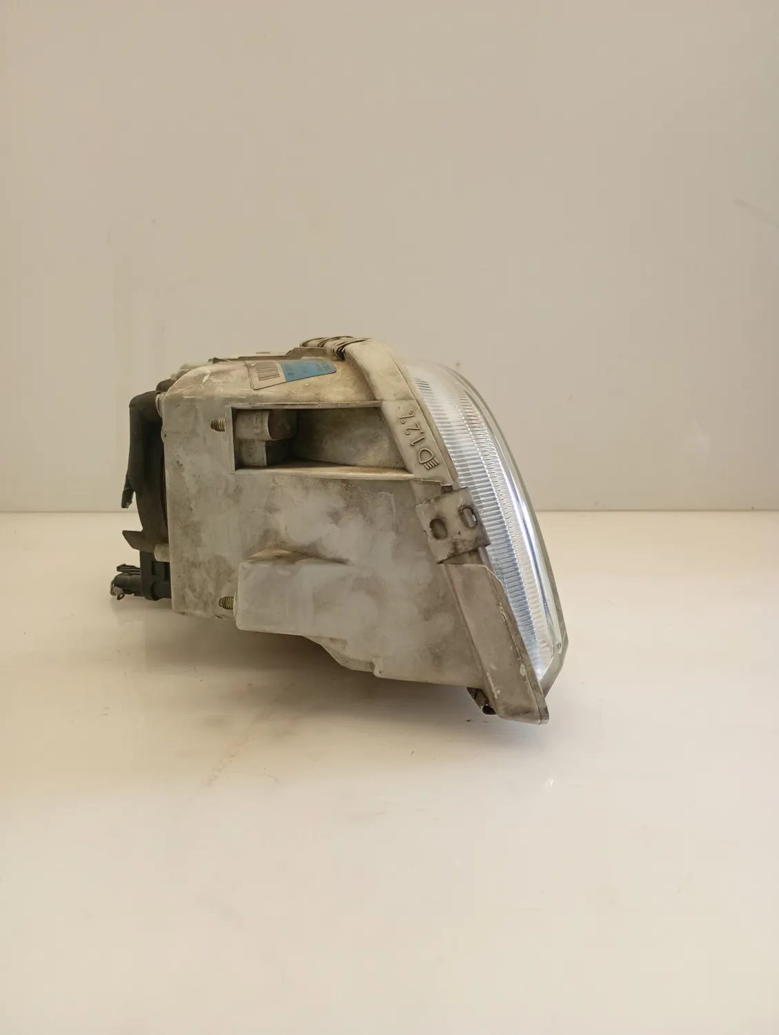 Faro ant. sinistra Volvo V40 (2000 – 2004) 1.9 85 KW diesel 3345702 D4192T3