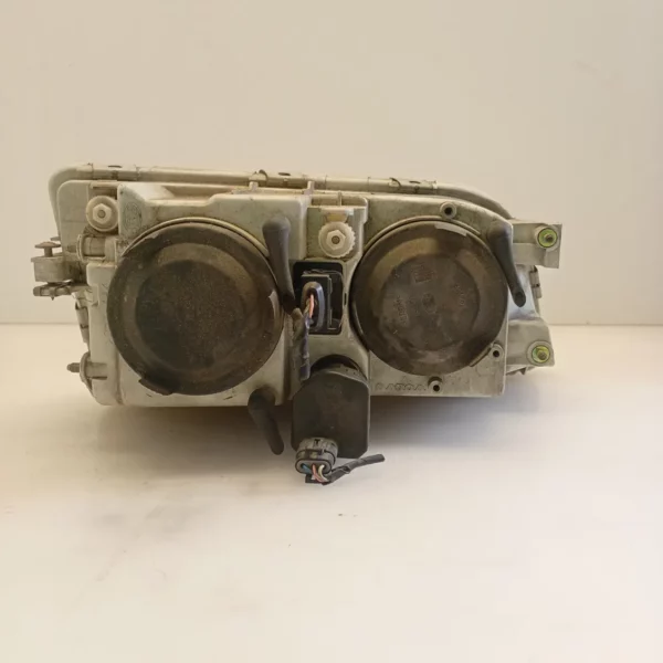 Faro ant. sinistra Volvo V40 (2000 – 2004) 1.9 85 KW diesel 3345702 D4192T3