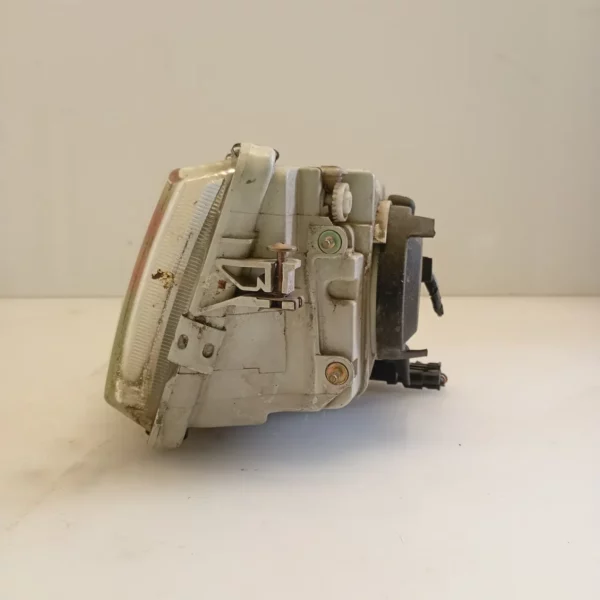 Faro ant. sinistra Volvo V40 (2000 – 2004) 1.9 85 KW diesel 3345702 D4192T3