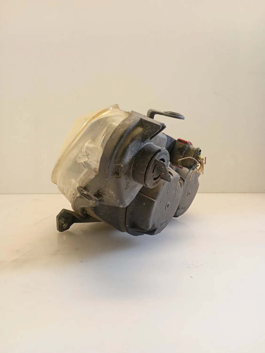 Faro ant. sinistra Peugeot 307 (2001 – 2006) 1.4 65 KW benzina 6204Z2 KFU