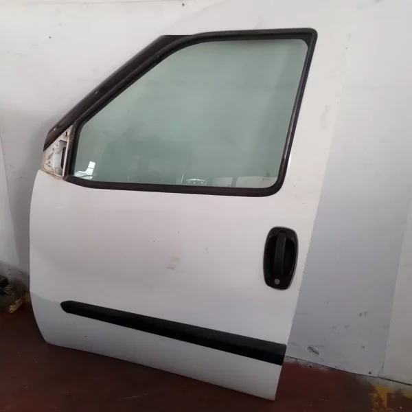 Porta anteriore sinistra Fiat Doblo’ Cargo (2015 – oggi) 1.4 88 KW benzina/metano 52155068 198A4000