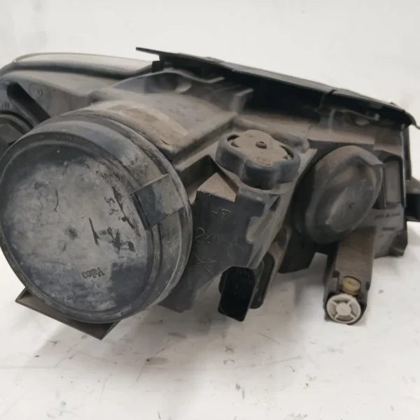 Faro ant. sinistra Volkswagen Passat (2005 – 2010) 2.0 103 KW diesel 3C0941005AA BMP