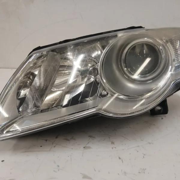 Faro ant. sinistra Volkswagen Passat (2005 – 2010) 2.0 103 KW diesel 3C0941005AA BMP