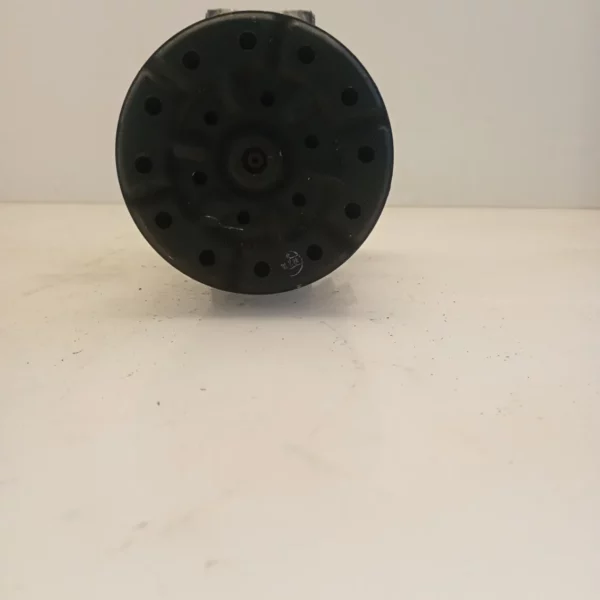 Compressore a/c Toyota Rav 4 3a Serie (2006 – 2010) 2.2 130 KW diesel 8831042250 2AD FHV