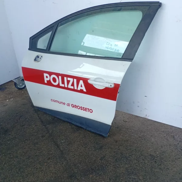 Porta anteriore sinistra Renault Clio 4a Serie (2012 – 2016) 1.1 54 KW benzina 801017896R D4F D7