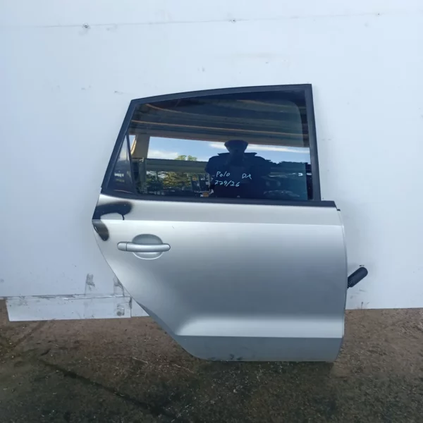 Porta posteriore destra Volkswagen Polo (2009 – 2014) 1.4 63 KW benzina 6R4833056J CGG