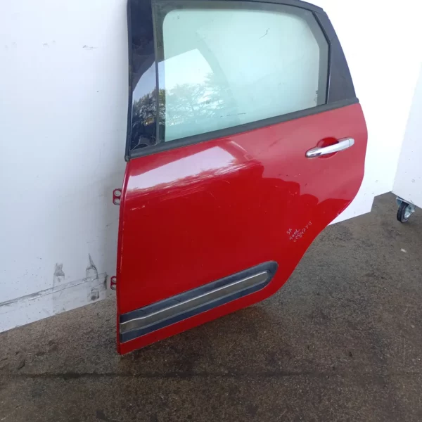 Porta posteriore sinistra Fiat 500l (2012 – 2018) 1.3 62 KW diesel 51883292 199B4000