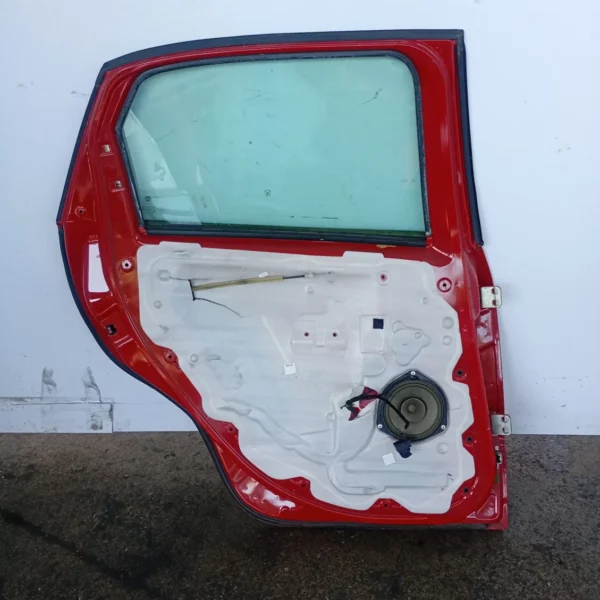 Porta posteriore sinistra Fiat 500l (2012 – 2018) 1.3 62 KW diesel 51883292 199B4000