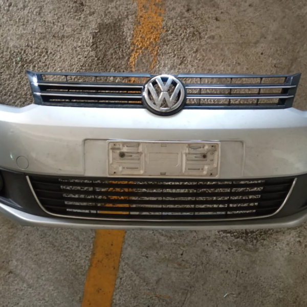 Paraurti anteriore Volkswagen Touran (2010 – oggi) 1.6 77 KW diesel 1T0807221MGRU CAY