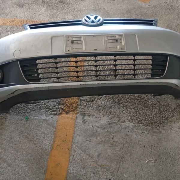 Paraurti anteriore Volkswagen Touran (2010 – oggi) 1.6 77 KW diesel 1T0807221MGRU CAY