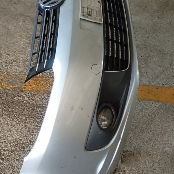 Paraurti anteriore Volkswagen Touran (2010 – oggi) 1.6 77 KW diesel 1T0807221MGRU CAY