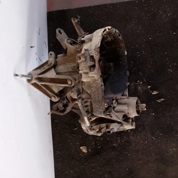 Cambio completo Dacia Logan (2008 – 2012) 77 KW 6001549014 K4MA6