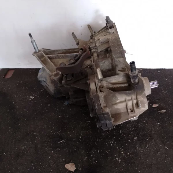 Cambio completo Dacia Logan (2008 – 2012) 77 KW 6001549014 K4MA6