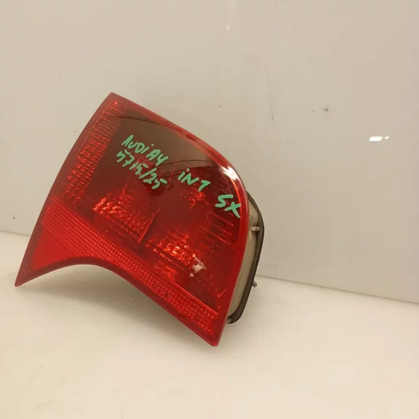 Faro posteriore int. sinistra Audi A4 (2004 – 2008) 2.0 125 KW diesel 8E9945093A BRD