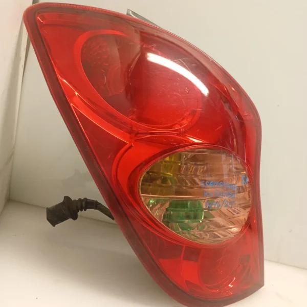 Faro posteriore sinistra Ssangyong Korando (2011 – oggi) 129 KW 8360134100 671 950