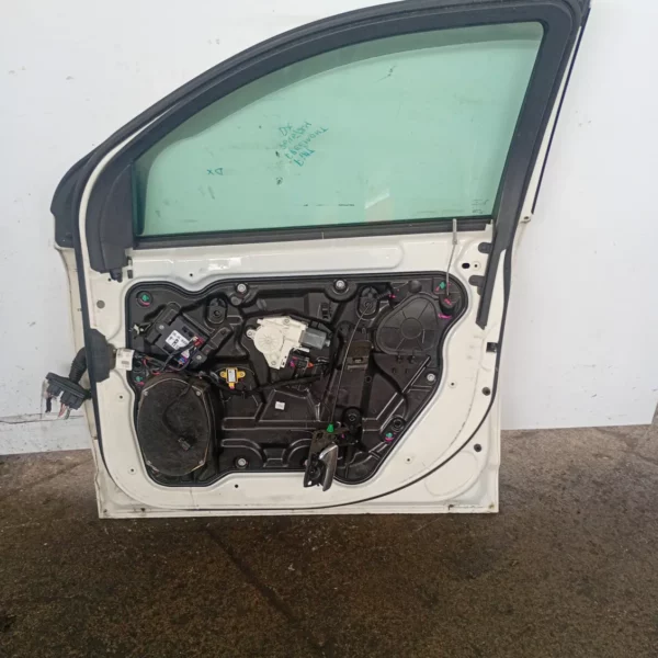 Porta anteriore destra Fiat Freemont (2011 – oggi) 2.0 103 KW diesel K68067470AG 939B5000