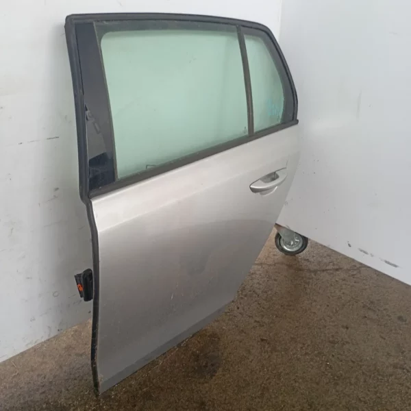 Porta posteriore sinistra Volkswagen Golf (2008 – oggi) 2.0 81 KW diesel CBD