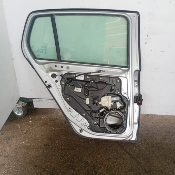 Porta posteriore sinistra Volkswagen Golf (2008 – oggi) 2.0 81 KW diesel CBD