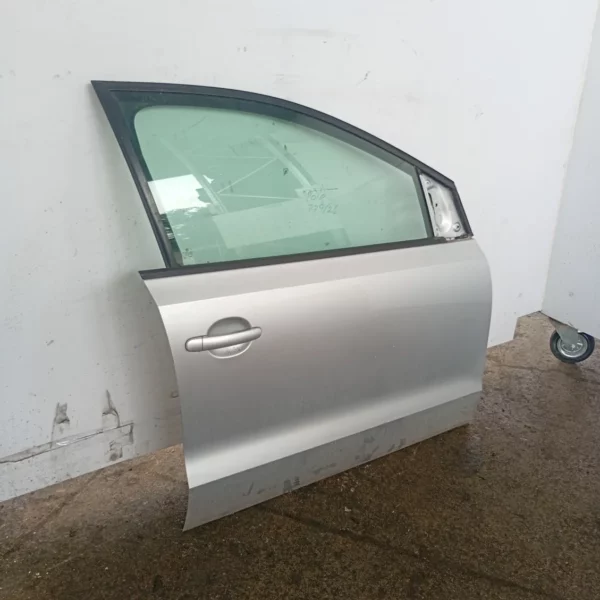 Porta anteriore destra Volkswagen Polo (2009 – 2014) 1.4 63 KW benzina 6R4831056J CGG