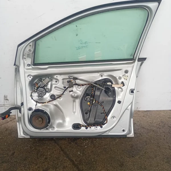 Porta anteriore destra Volkswagen Polo (2009 – 2014) 1.4 63 KW benzina 6R4831056J CGG
