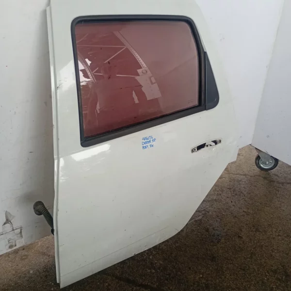 Porta posteriore sinistra Dacia Duster (2010 – 2013) 1.6 77 KW benzina 821018552R K4M H6