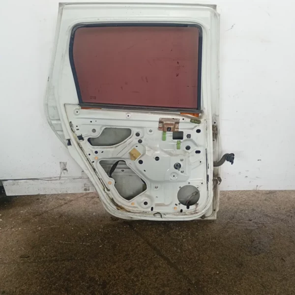 Porta posteriore sinistra Dacia Duster (2010 – 2013) 1.6 77 KW benzina 821018552R K4M H6