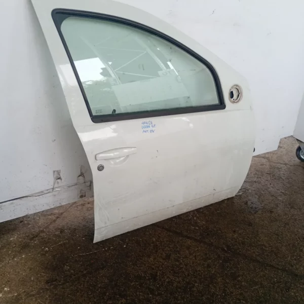Porta anteriore destra Dacia Duster (2010 – 2013) 1.6 77 KW benzina 801008256R K4M H6